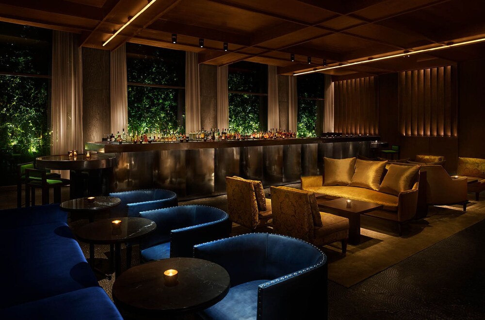 Hotel Bar