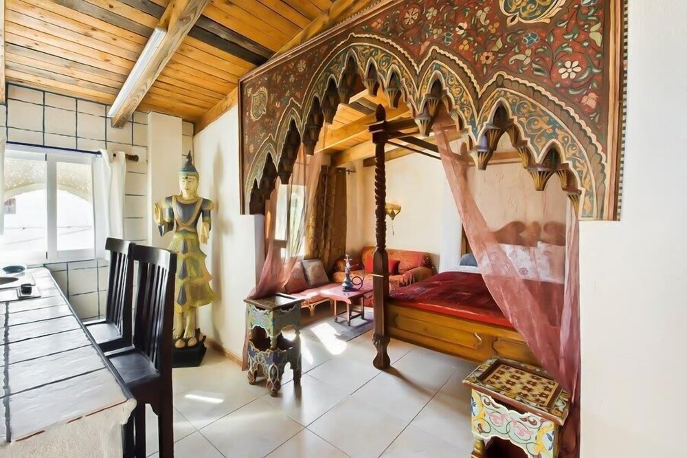 Camera (Appartamento, 6 camere da letto, vista mare, fronte mare)