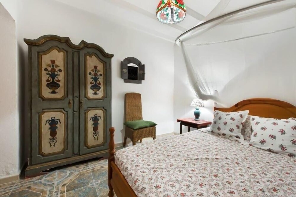Camera (Appartamento, 6 camere da letto, vista mare, fronte mare)