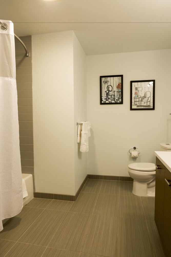 Standard Apartment, 2 Bedrooms - Bathroom