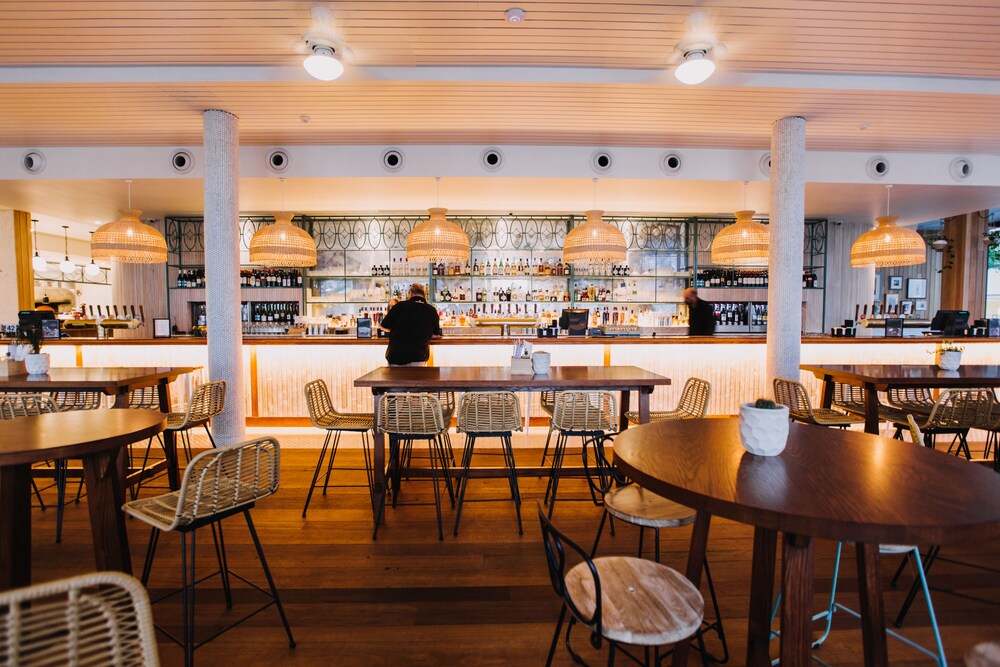 Hotel Bar