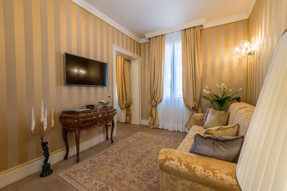 Soggiorno (Appartamento Royal, 1 camera da letto, angolo cottura, vista città (3 Pax))