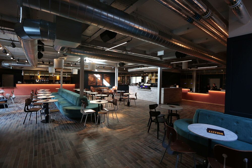 Hotel Lounge