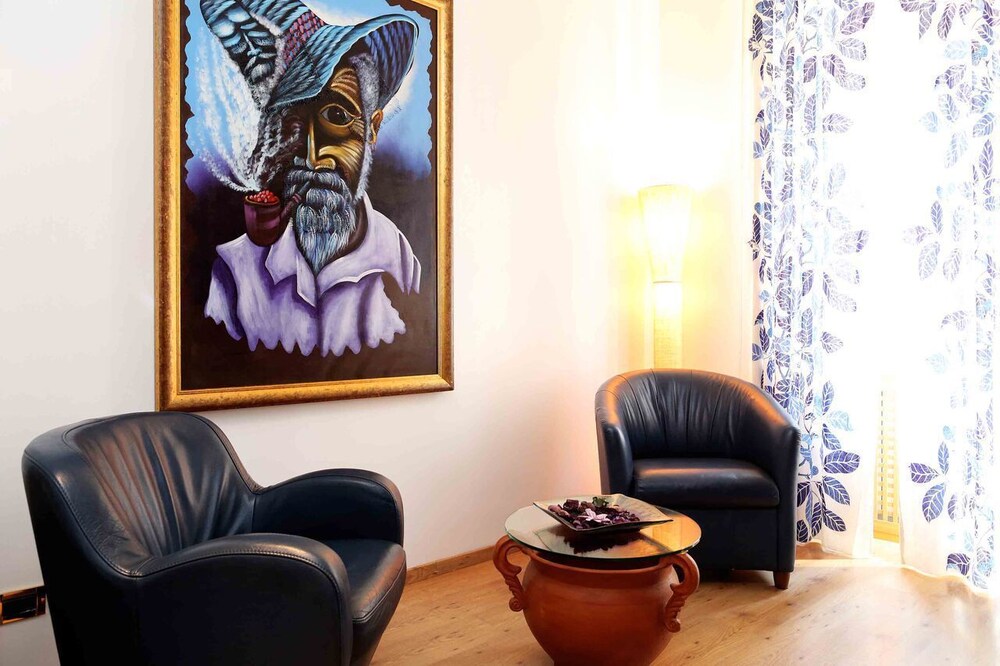 Apartment, 2 Bedrooms (Via Natale del Grande, 39) - Living Area
