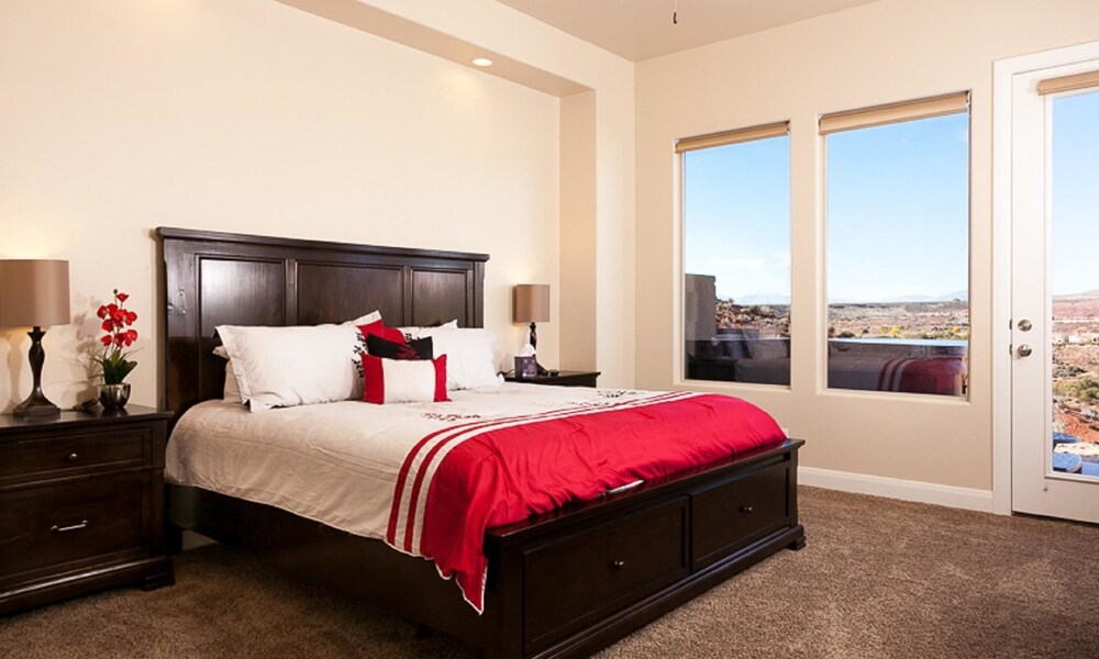 House, 3 Bedrooms, Golf View