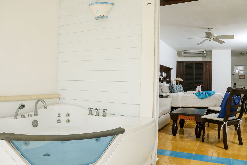 Jetted Tub