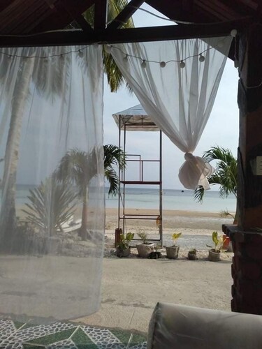 Aizawa Beach Resort