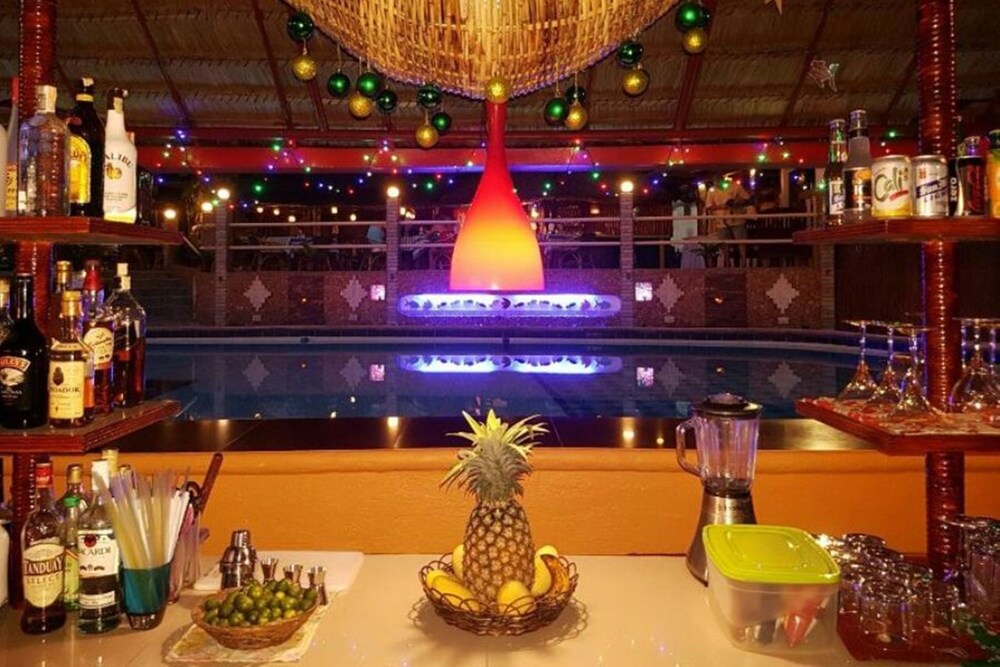 Hotel Bar
