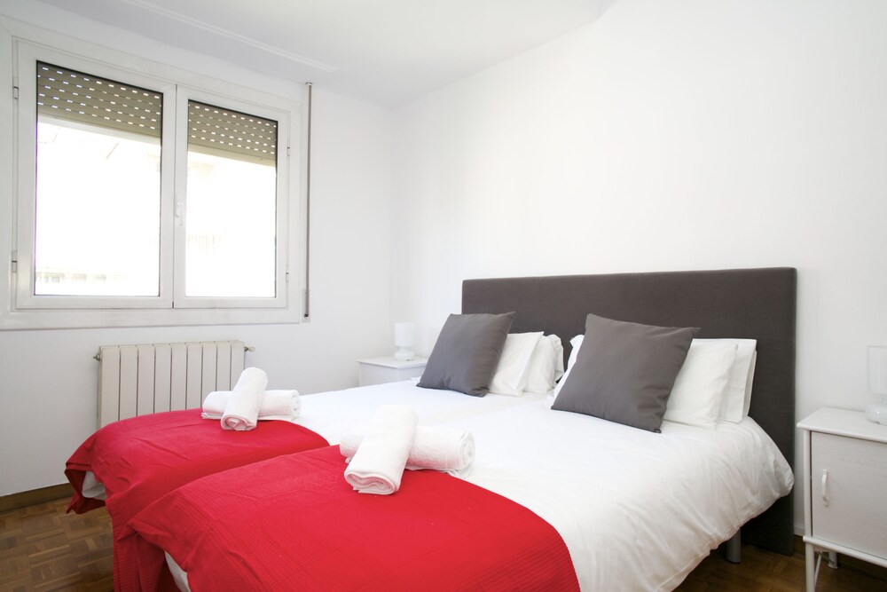 Apartment, 3 Bedrooms, City View - Guestroom