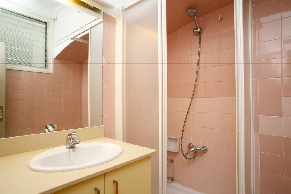 Apartment, 3 Bedrooms, City View - Bathroom