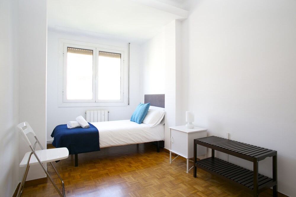 Apartment, 3 Bedrooms, City View - Guestroom
