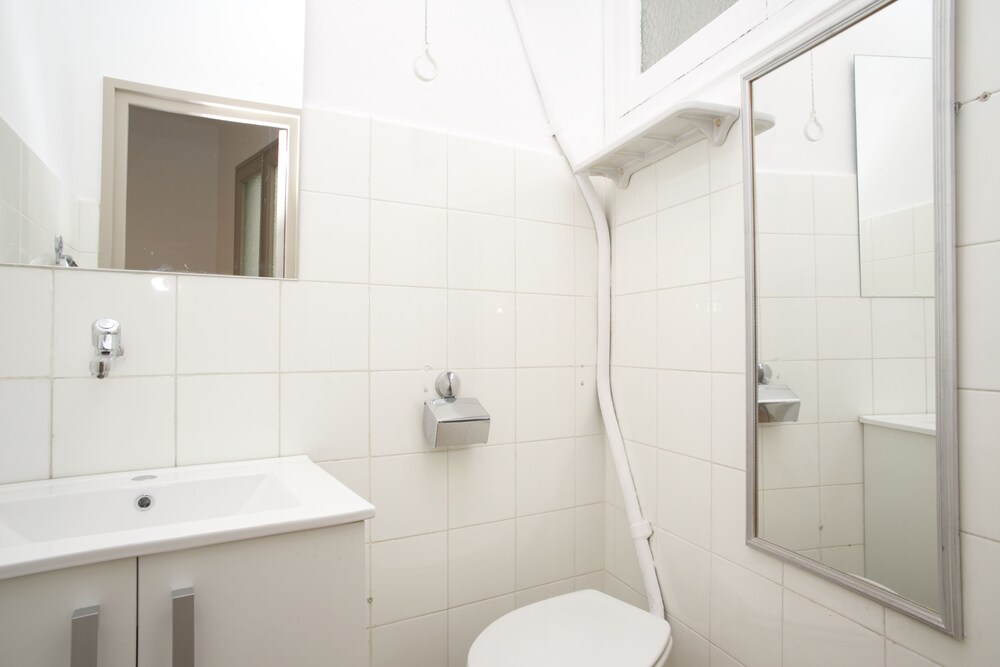 Apartment, 3 Bedrooms, City View - Bathroom