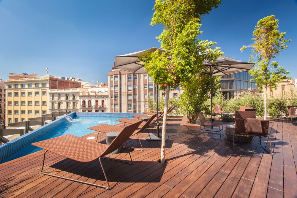 Sundeck