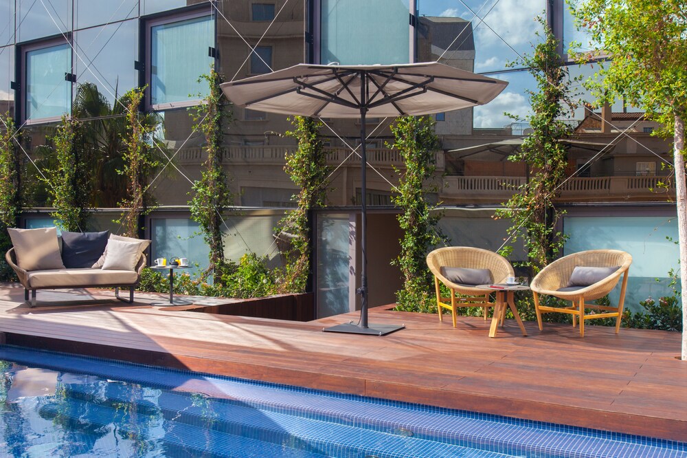 Sundeck