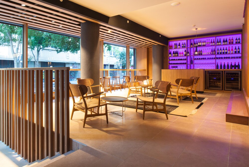 Hotel Lounge