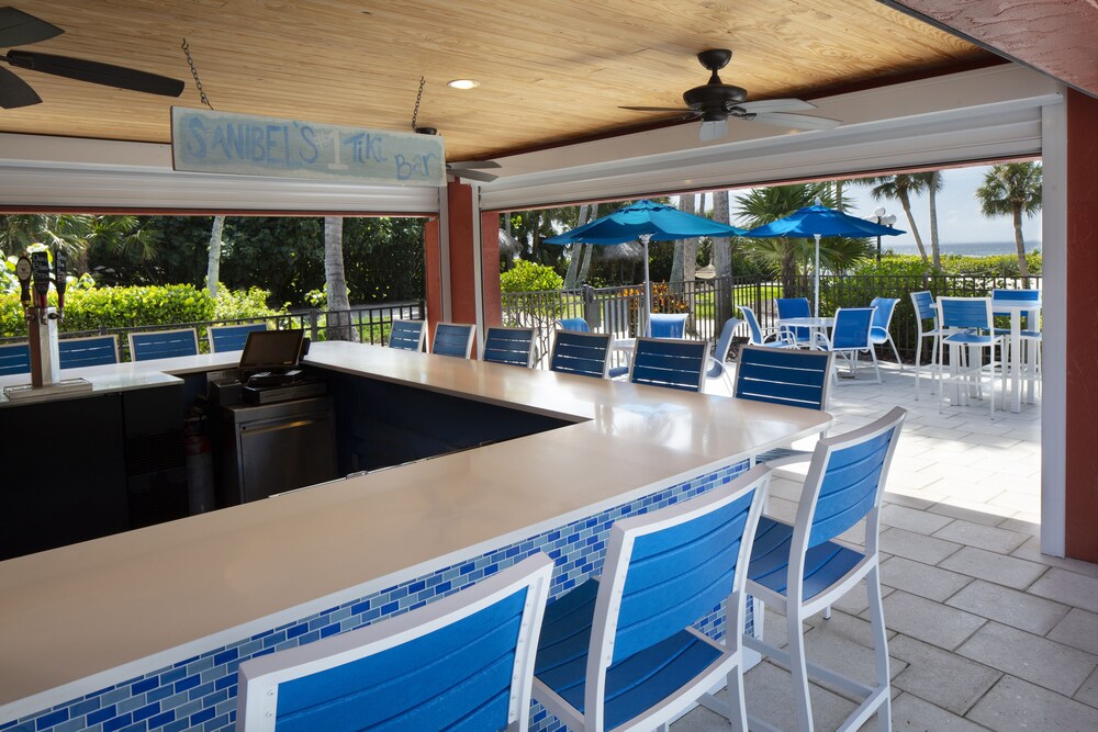 Poolside Bar