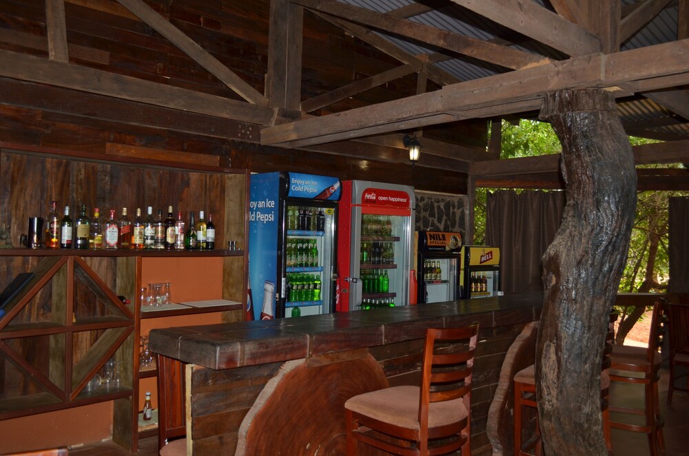 Hotel Bar