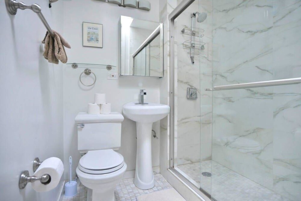 Apartment, 3 Bedrooms, View - Bathroom