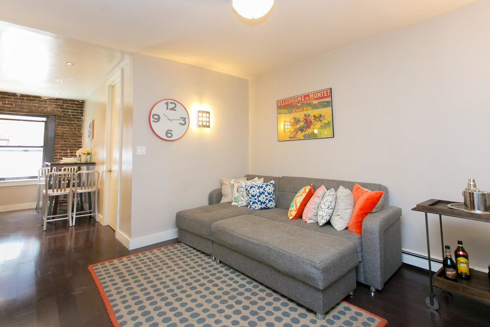 Apartment, 3 Bedrooms, View - Living Area