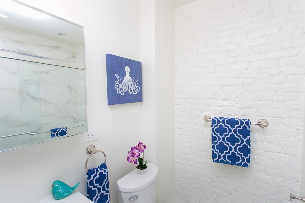 Apartment, 3 Bedrooms, View - Bathroom