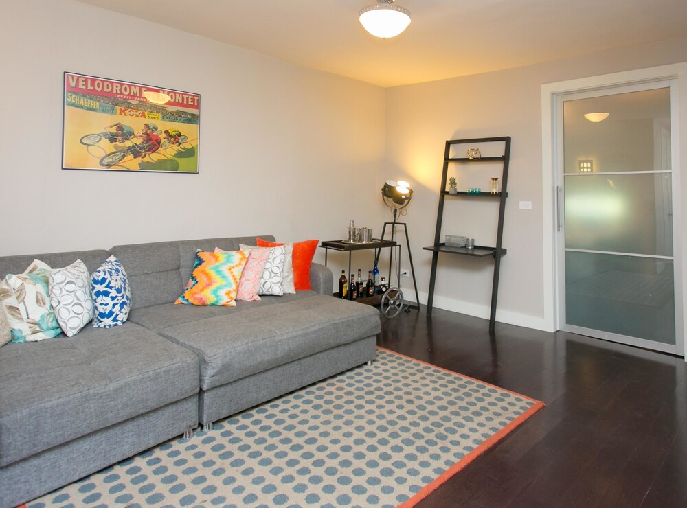 Apartment, 3 Bedrooms, View - Living Area