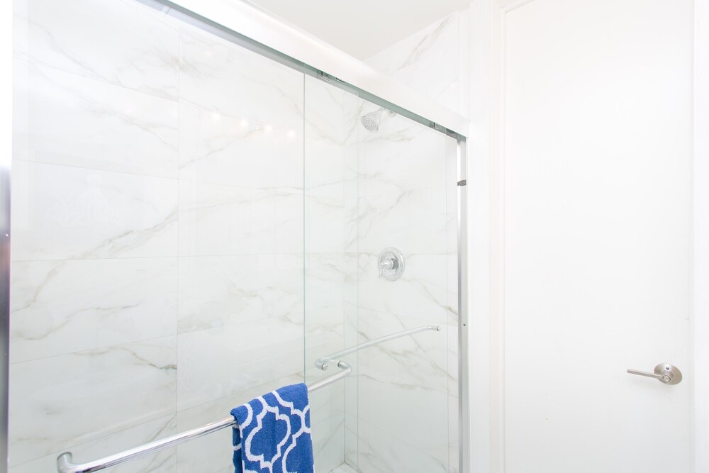 Apartment, 3 Bedrooms, View - Bathroom