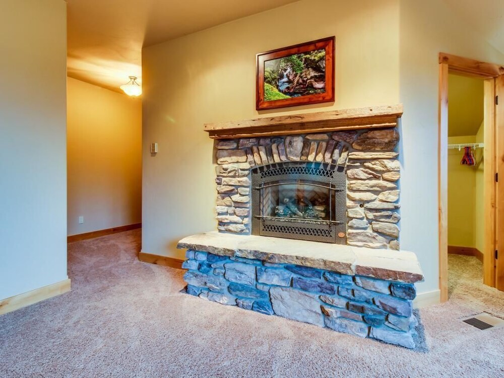 Apartment, 5 Bedrooms - Fireplace