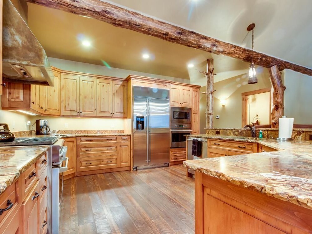 Apartment, 5 Bedrooms - In-Room Kitchen