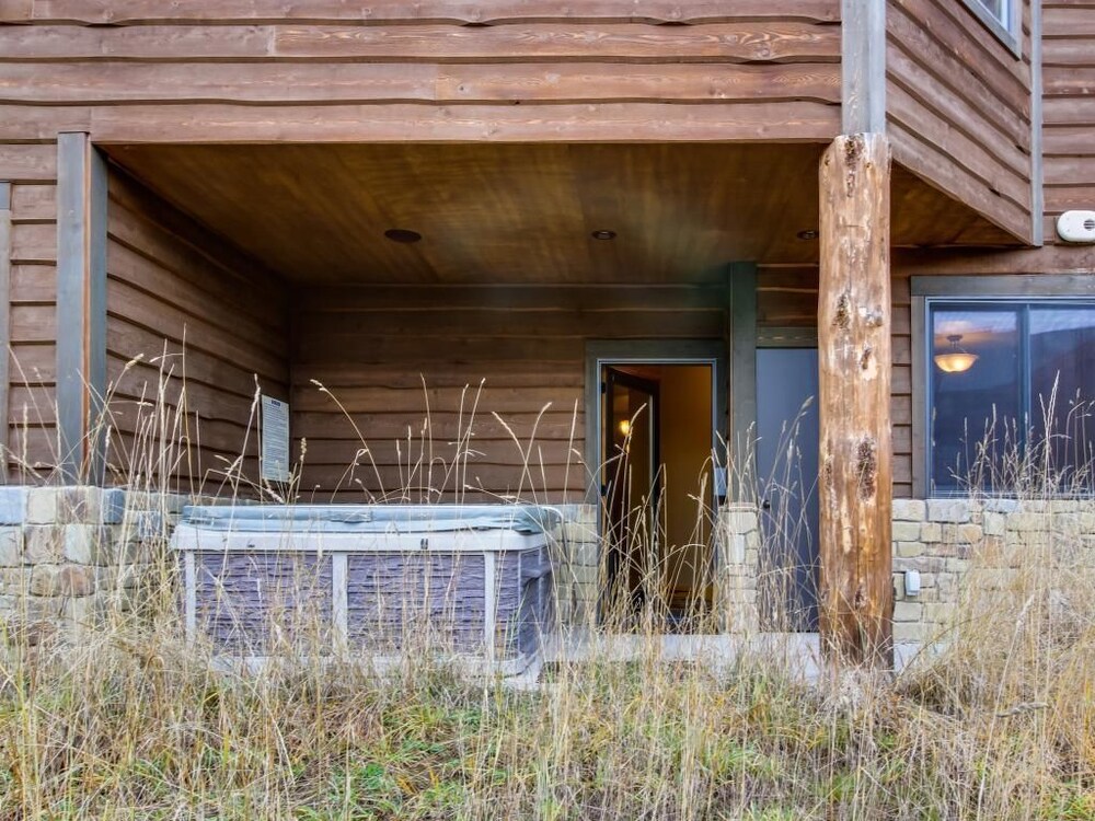 Apartment, 5 Bedrooms - Outdoor Spa Tub