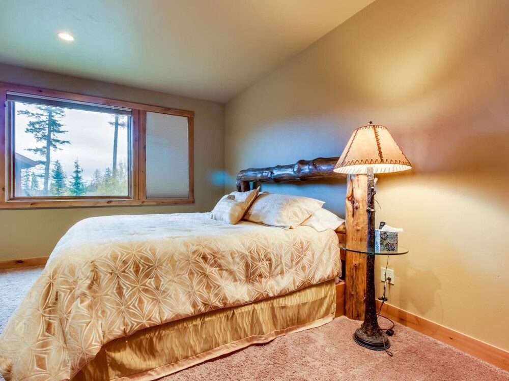 Apartment, 5 Bedrooms - Guestroom