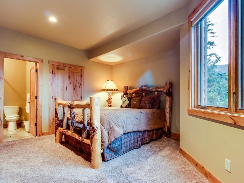 Apartment, 5 Bedrooms - Guestroom