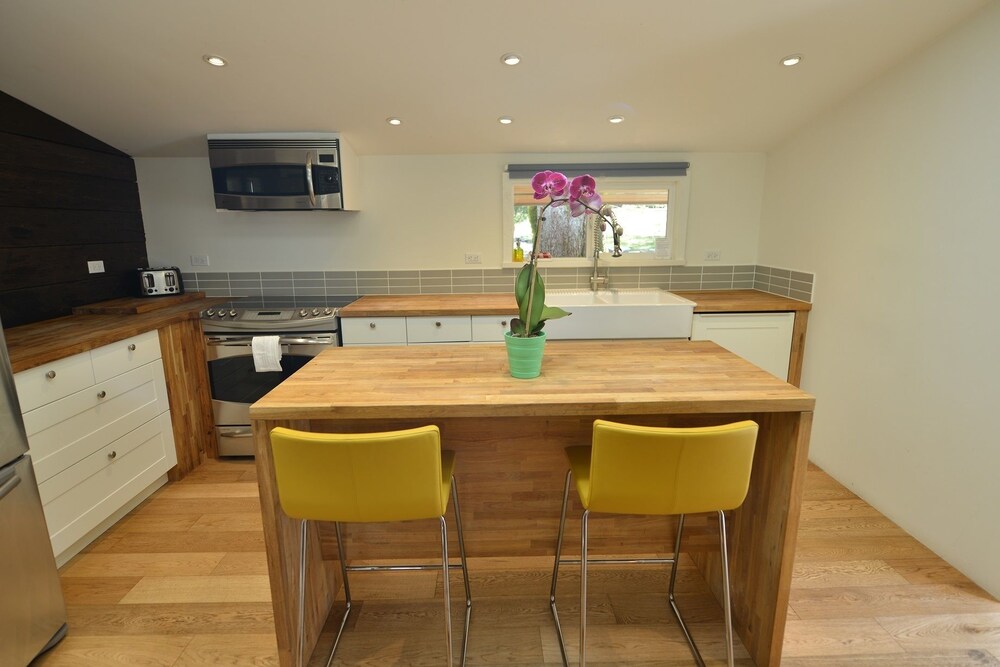 Cottage, 3 Bedrooms, Patio, River View - In-Room Kitchen