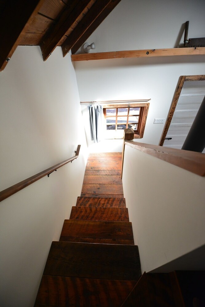 Cabin, 1 Bedroom, Kitchen, Mountain View - Living Area