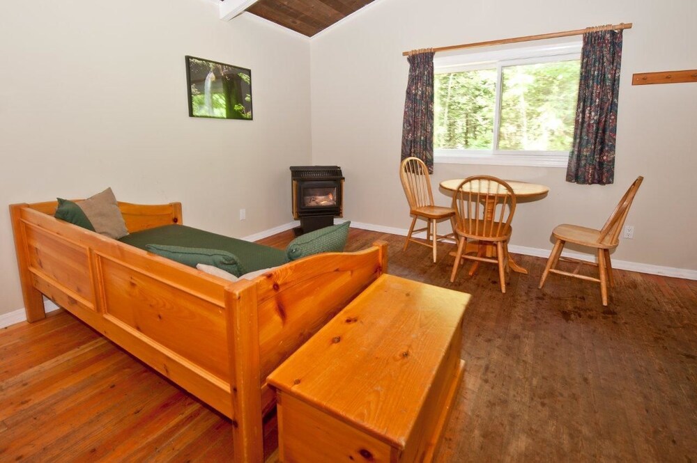 Cabin, 1 Bedroom, Kitchenette, River View - Living Area