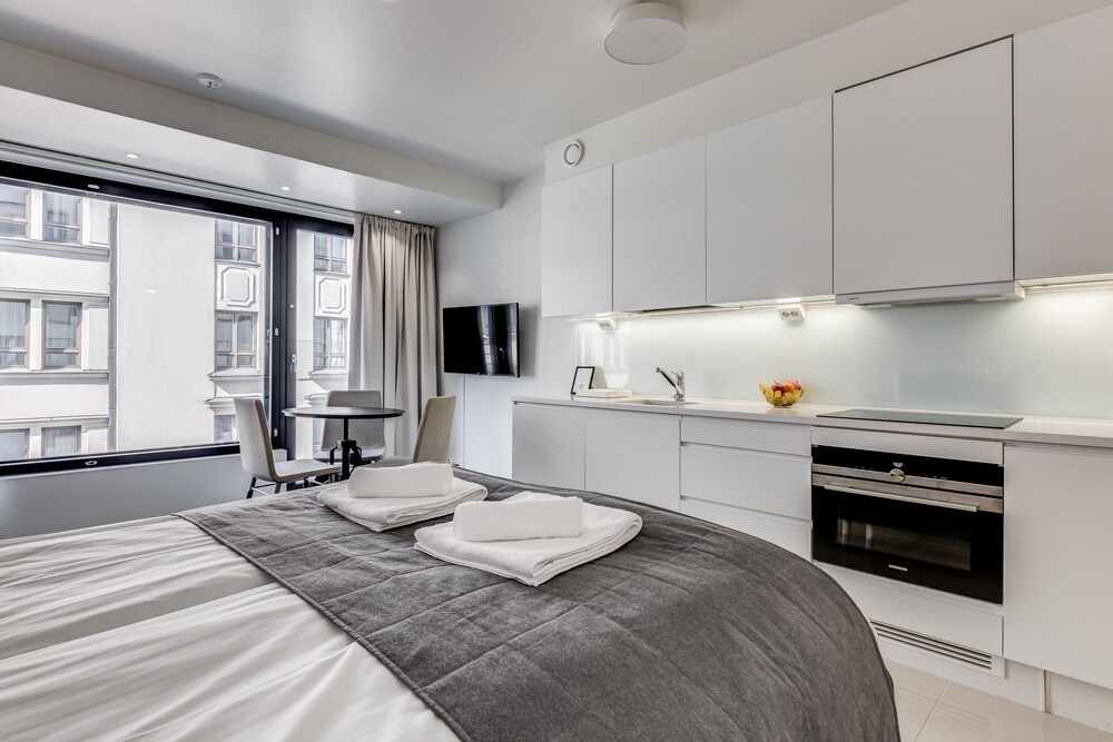 Premium-studio, 1 queen size -sänky, Keittiö, Kaupunkinäköala - keittiö huoneessa
