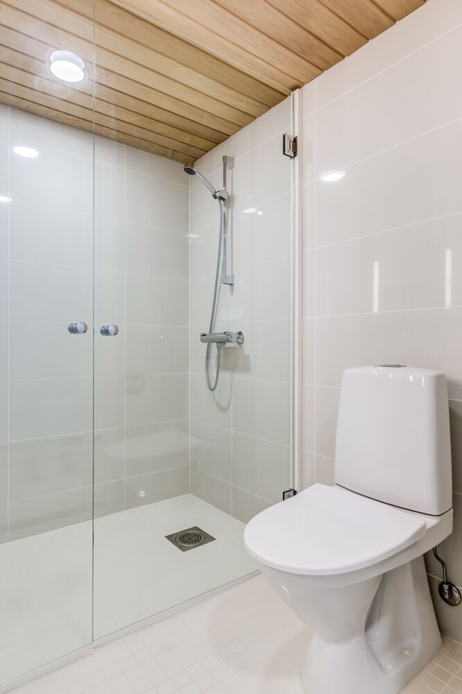 Premium-studio, 1 queen size -sänky, Keittiö, Kaupunkinäköala - kylpyhuoneen suihku