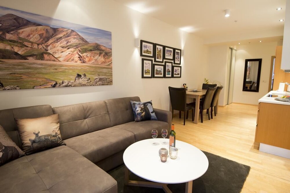 Apartment, 2 Bedrooms, City View - Featured Image