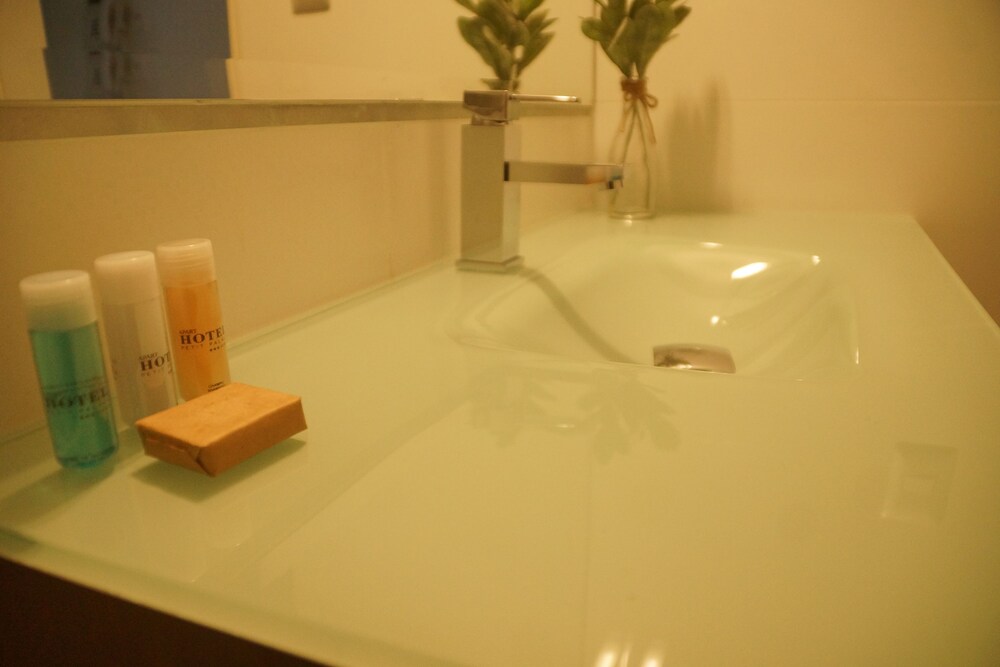 Cuarto de baño: Habitación de lujo doble, frigorífico y microondas
