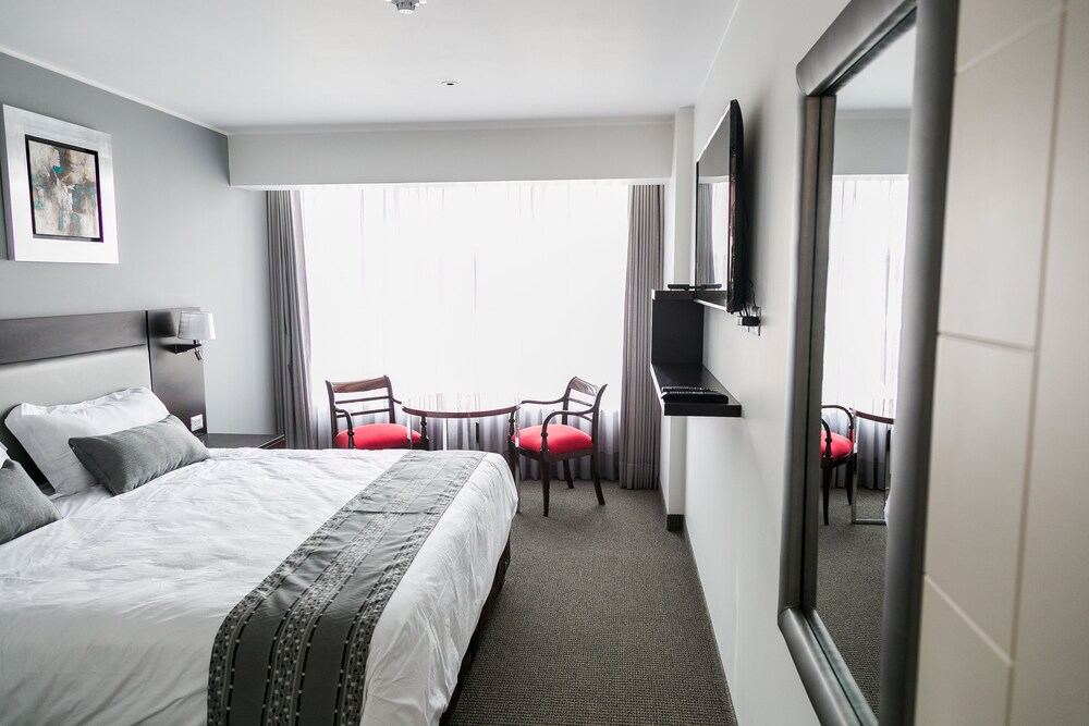 Habitación: Suite junior, 1 cama de matrimonio grande, frigorífico y microondas, en una planta alta