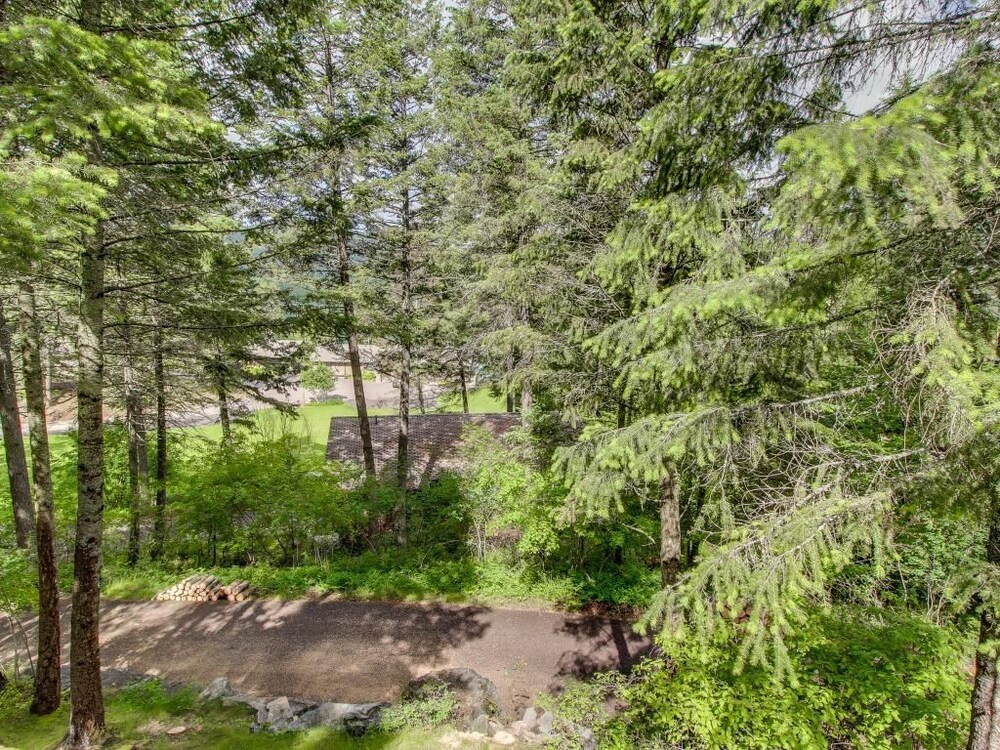 Apartment, 3 Bedrooms - Property Grounds