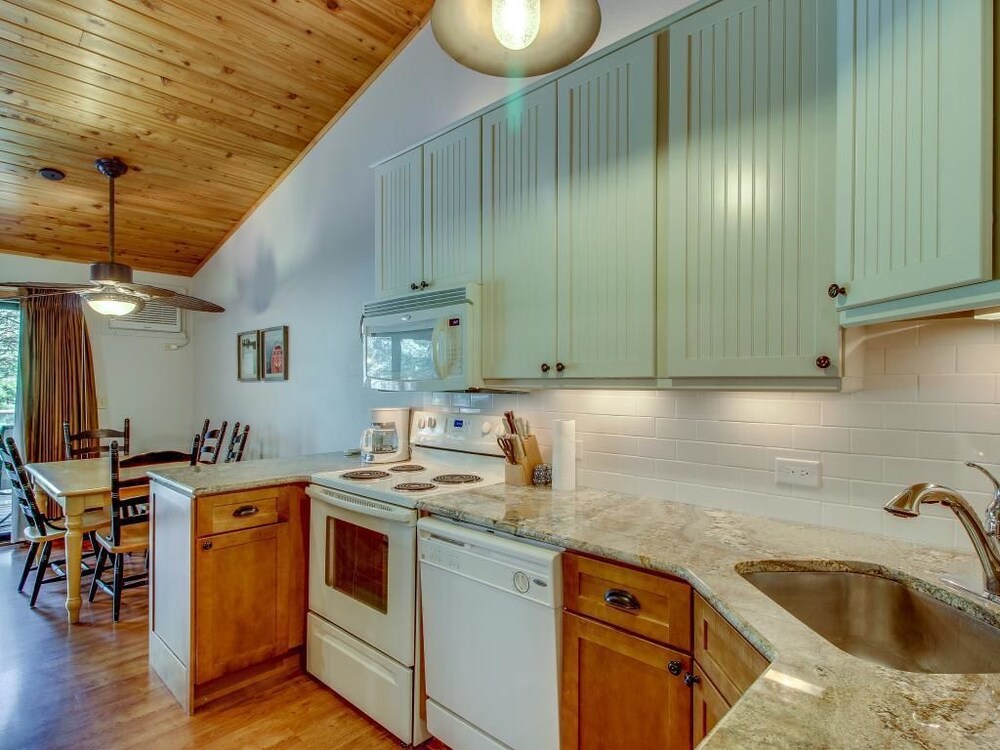 Apartment, 3 Bedrooms - In-Room Kitchen