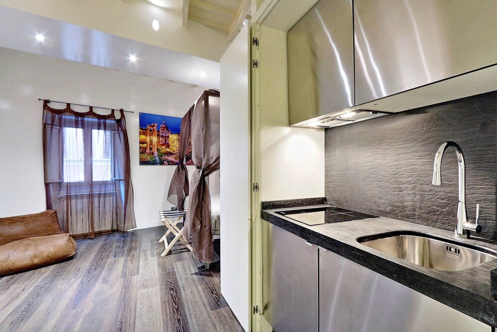 Studio - In-Room Kitchenette
