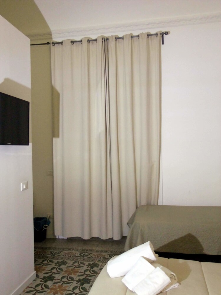 Servizi e dotazioni della camera