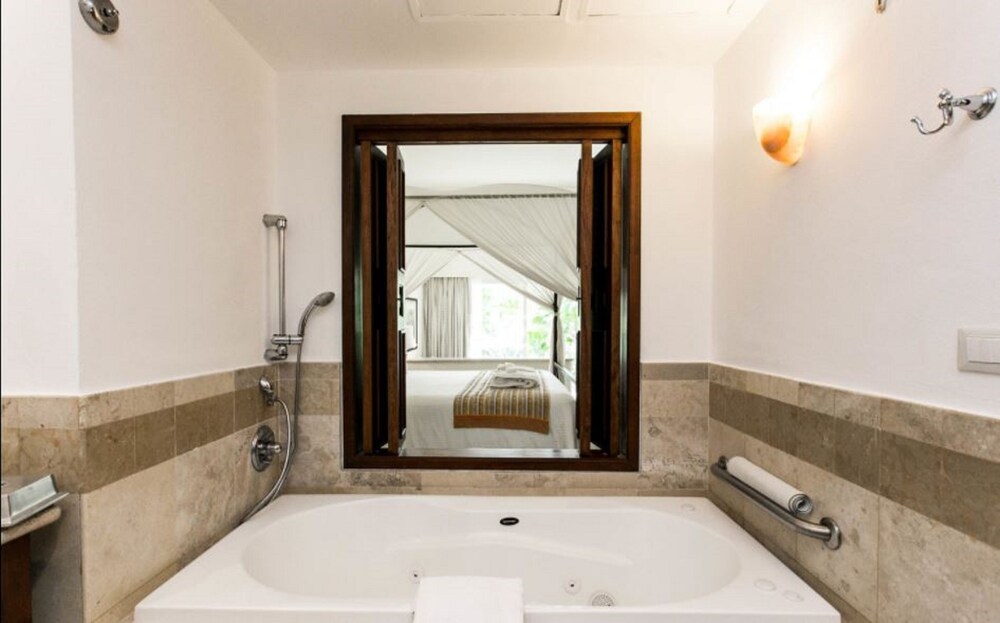 Bañera profunda