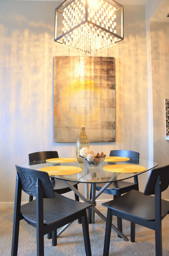 Executive Apartment, 1 Bedroom, Non Smoking, Park View - In-Room Dining