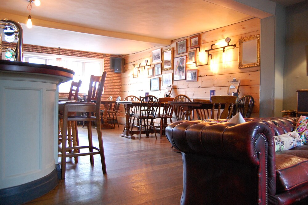 Hotel Bar
