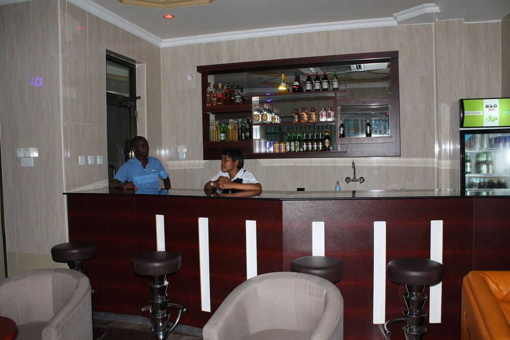 Hotel Bar