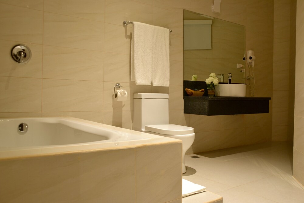 Jetted Tub