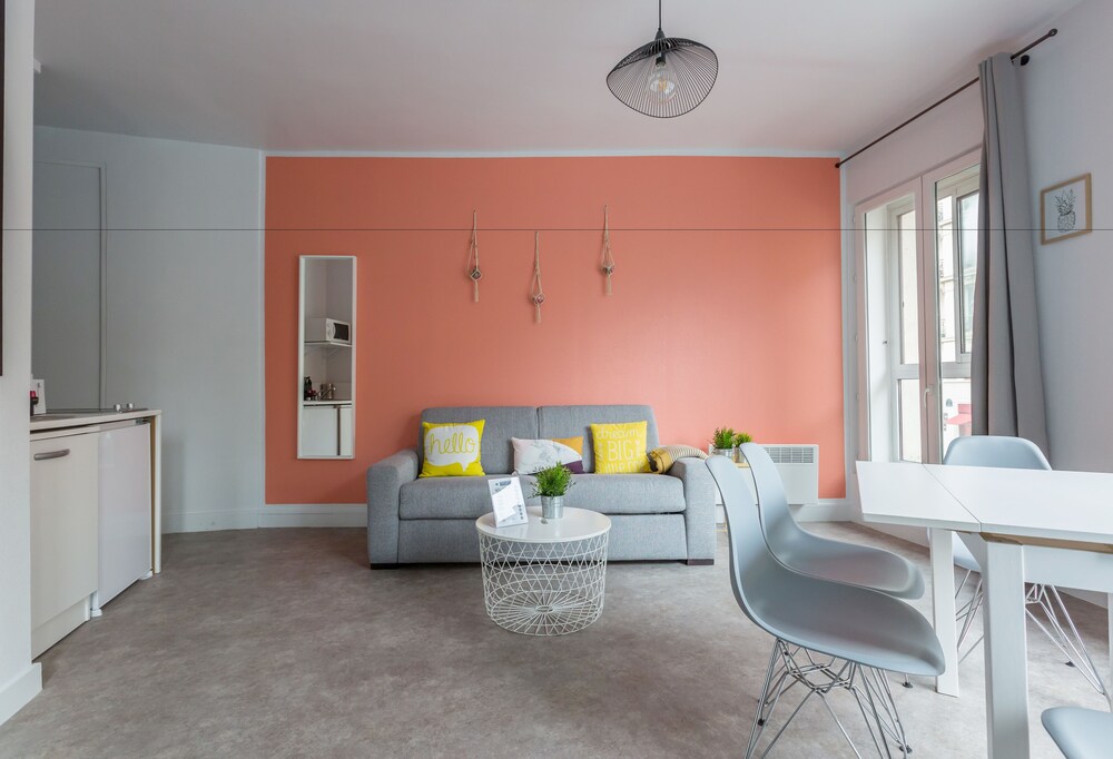 Chambre (Appartement, 1 chambre ( _3_ ))