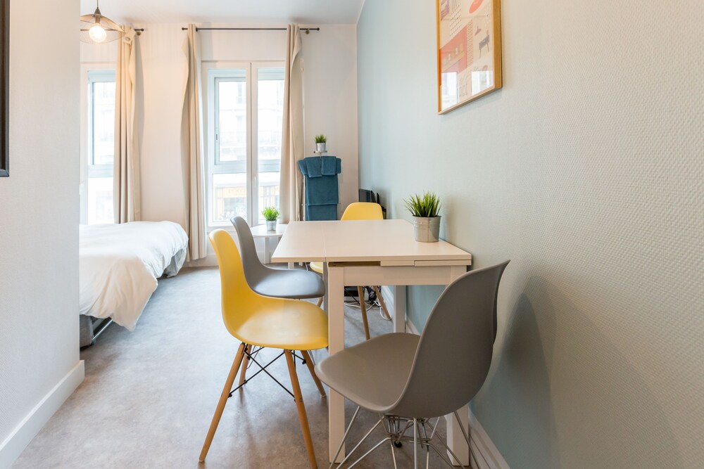 Chambre (Appartement, 1 chambre ( _5_ ))